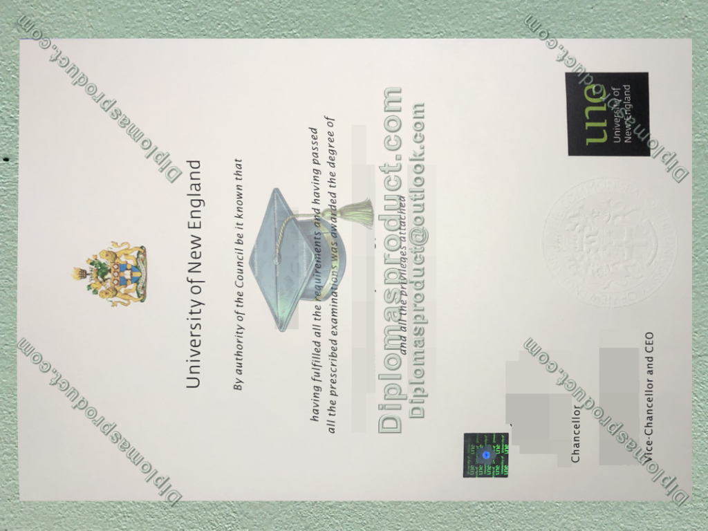 University of New England Diploma, University of New England Degree